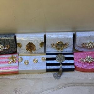 Resin clutches